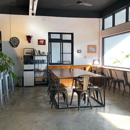 男子漢青年旅店 Manzhou Dış mekan fotoğraf