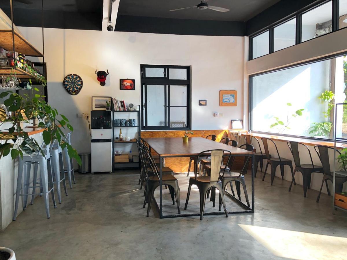 男子漢青年旅店 Manzhou Dış mekan fotoğraf